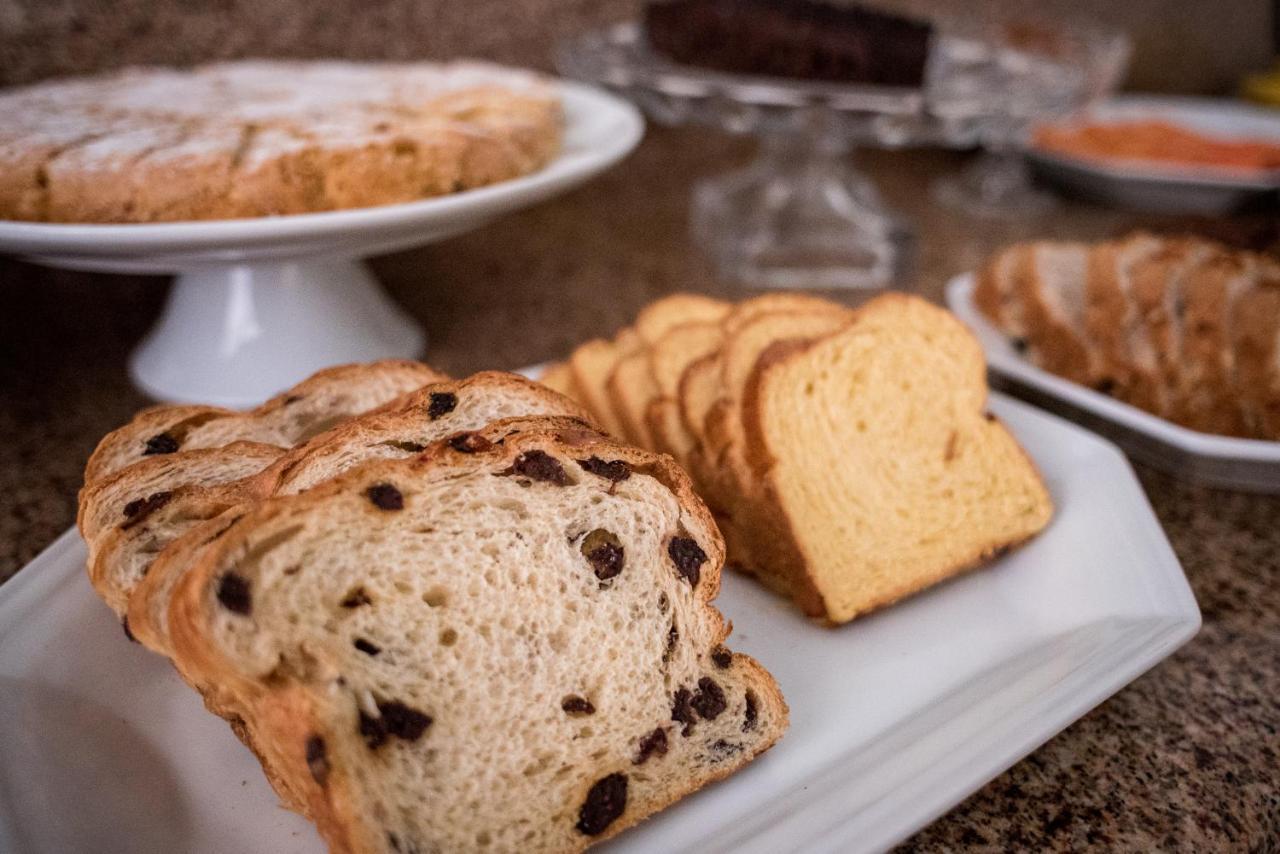 Holambra Garden Hotel المظهر الخارجي الصورة Chocolate bread